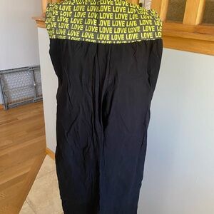 Black and Yellow Love Print Yoga Pants
